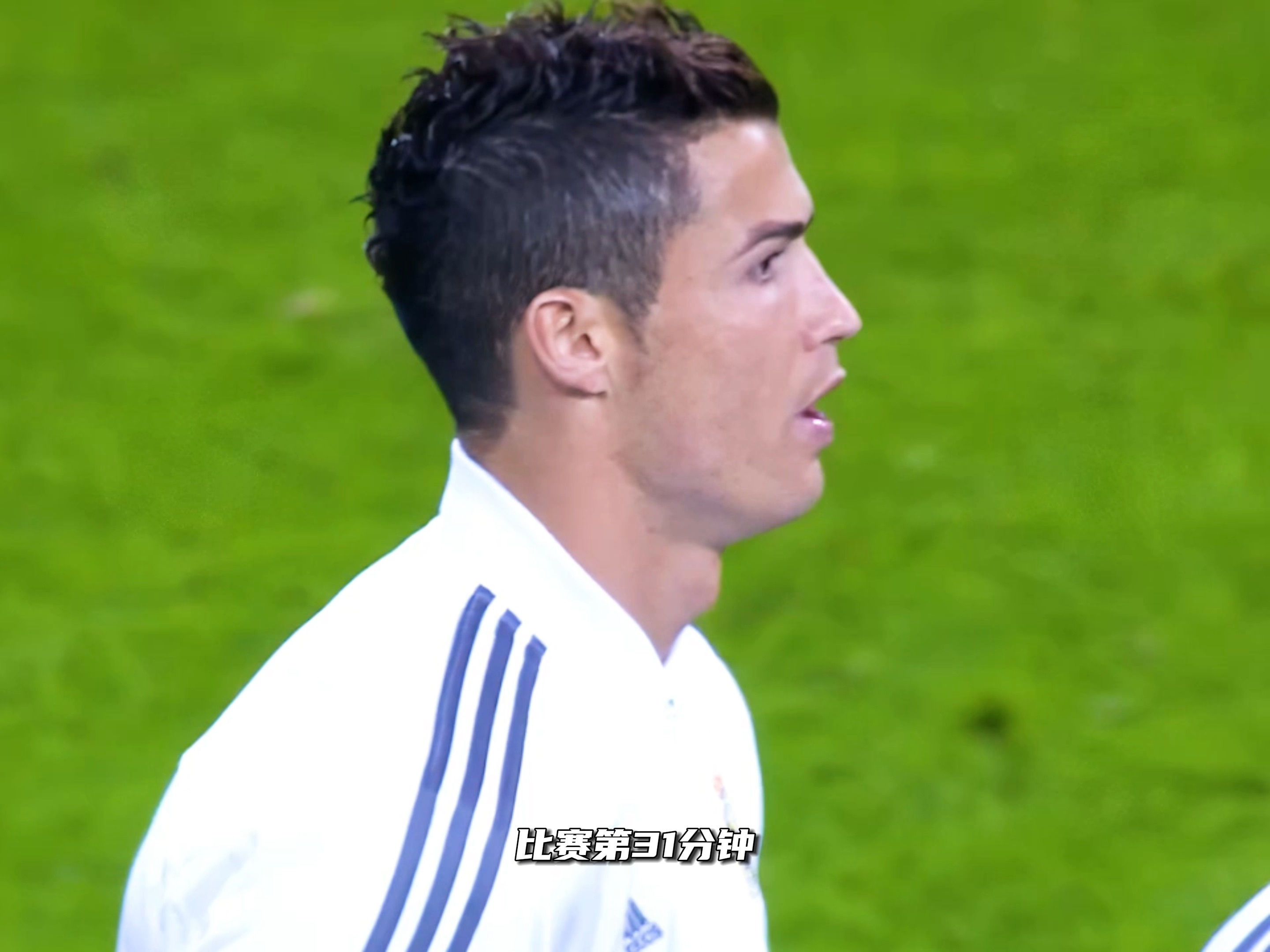 尤文爆冷AC米兰,C罗完成帽子戏法 尤文爆冷AC米兰,C罗完成帽子戏法