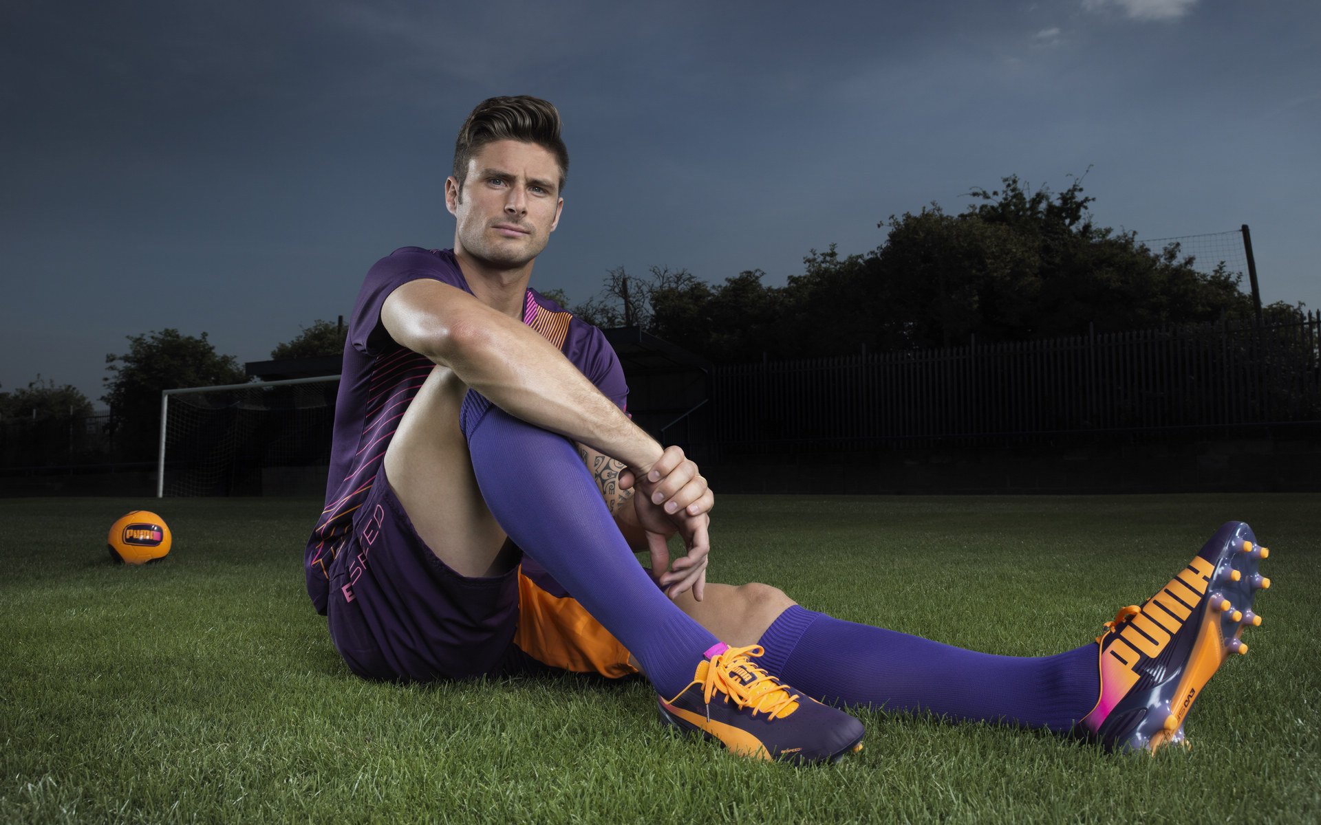 巴萨双线奏凯，欧战碾压荷兰豪强，国家德比奥利维耶一战封神