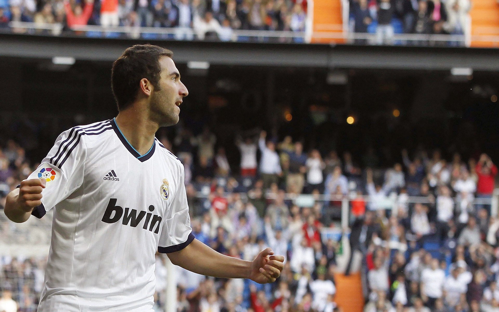 世纪之战！巴萨悬崖边起舞，勒沃库森神话终结？欧陆巅峰夜引爆排名核变局