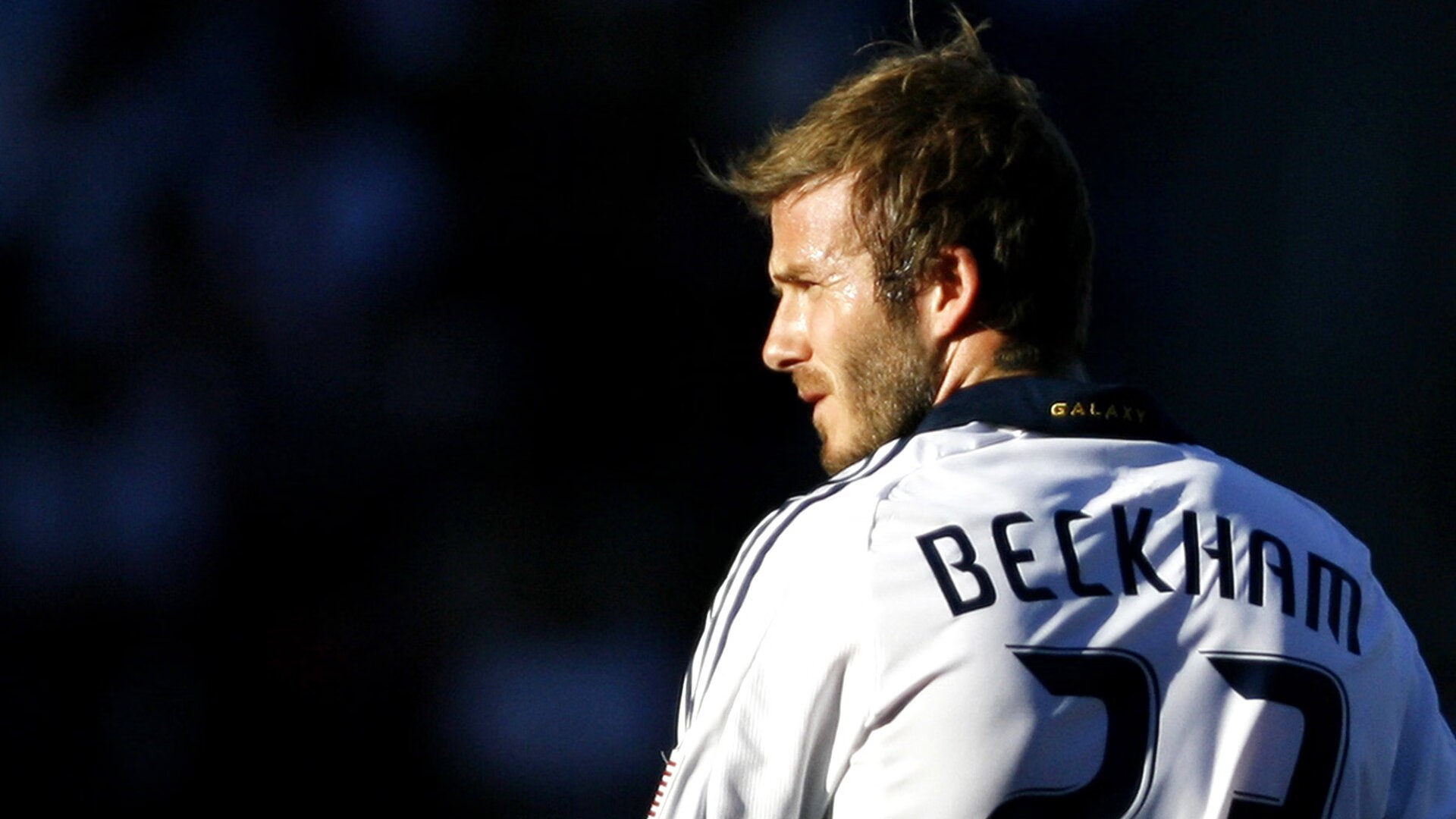 36岁天使折翼,橙衣军团加时鏖战破铁血,迪马利亚闪光难救主,荷兰险胜马竞的战术启示录